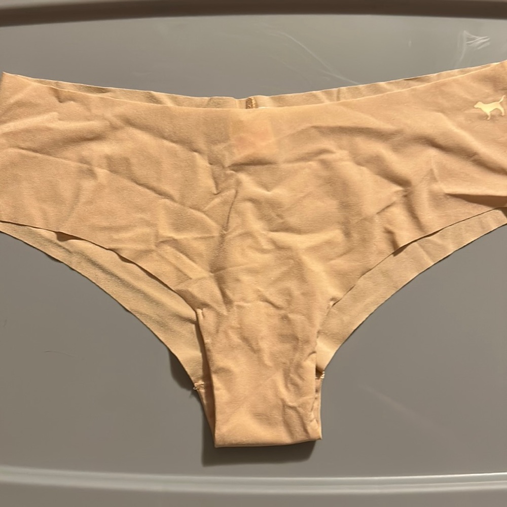 Victoria secret low rise cheekster size medium